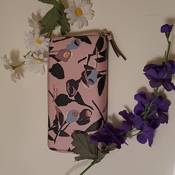 kate spade Handbags - Kate Spade wallet